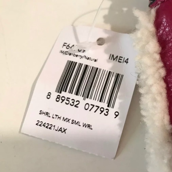 NWT COACH Wristlet Pink Pebbled Leather Shearling Trim Cranberry Ivory Case NEW - Picture 8 of 9